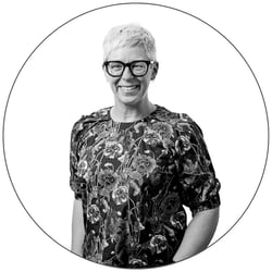 Dr. Karin BLUME Dr. Karin BLUME