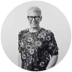 DR. KARIN BLUME